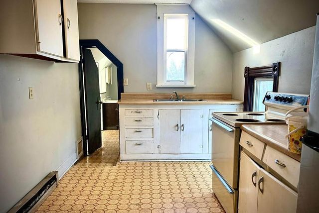 913 8th Avenue S, Saint Cloud, MN 56301