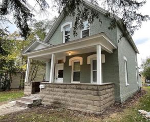913 8th Avenue S, Saint Cloud, MN 56301
