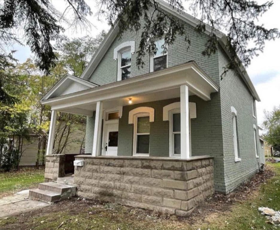 913 8th Avenue S, Saint Cloud, MN 56301