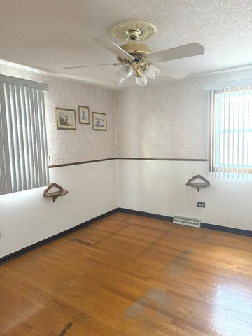 4047 Denley Avenue, Schiller Park, IL 60176