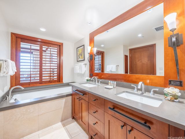 92-104 Waialii Place O505, Kapolei, HI 96707