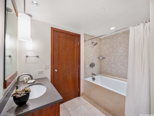 92-104 Waialii Place O505, Kapolei, HI 96707