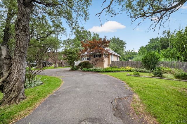 5506 Bear Road, Clay, NY 13212