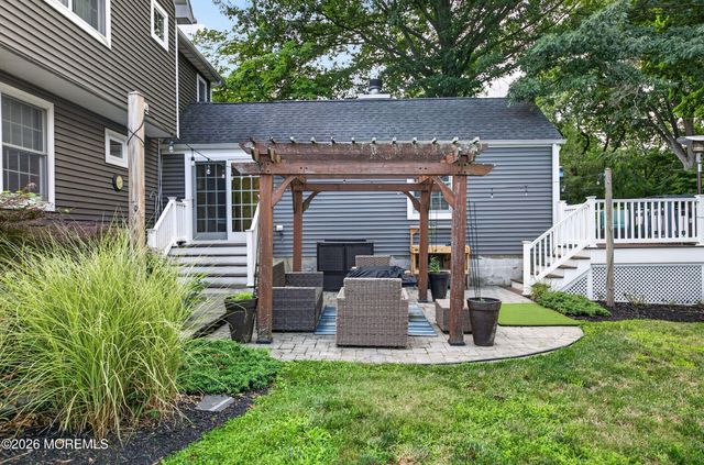 47 Monroe Avenue, Little Silver, NJ 07739
