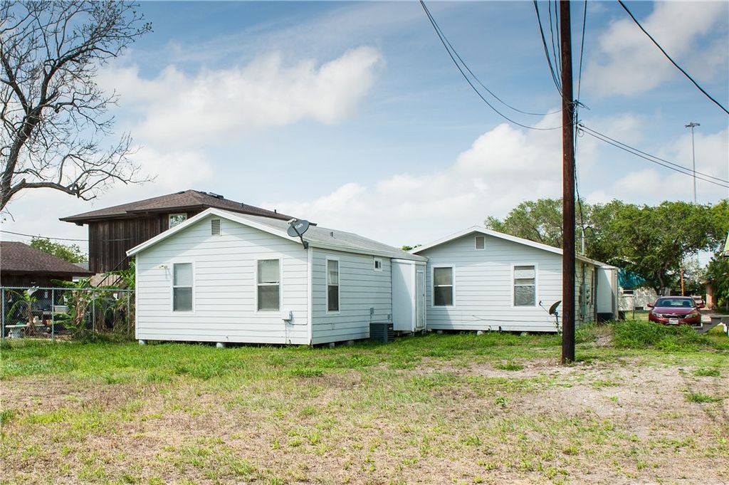 2601 Johanna St, Corpus Christi, TX 78415 — photo 4