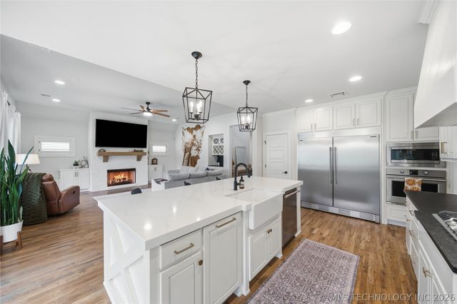 12310 S Darlington Avenue, Bixby, OK 74008