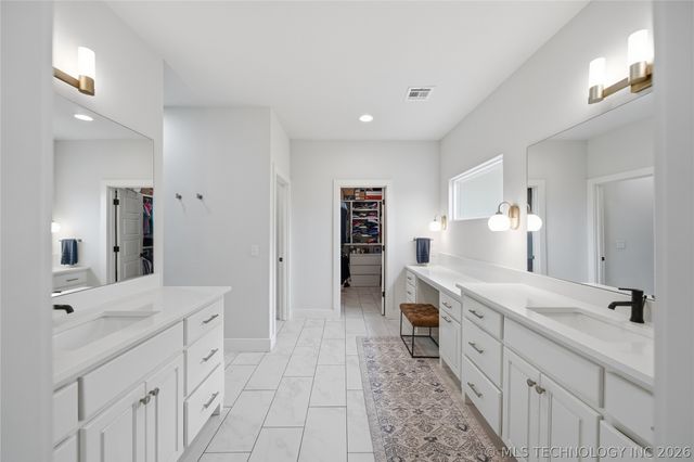 12310 S Darlington Avenue, Bixby, OK 74008