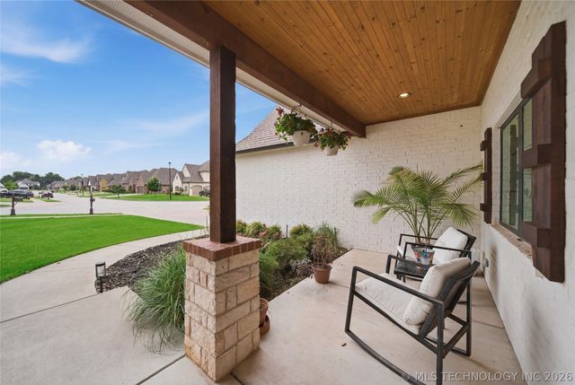 12310 S Darlington Avenue, Bixby, OK 74008