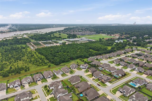 12310 S Darlington Avenue, Bixby, OK 74008