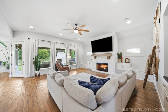 12310 S Darlington Avenue, Bixby, OK 74008