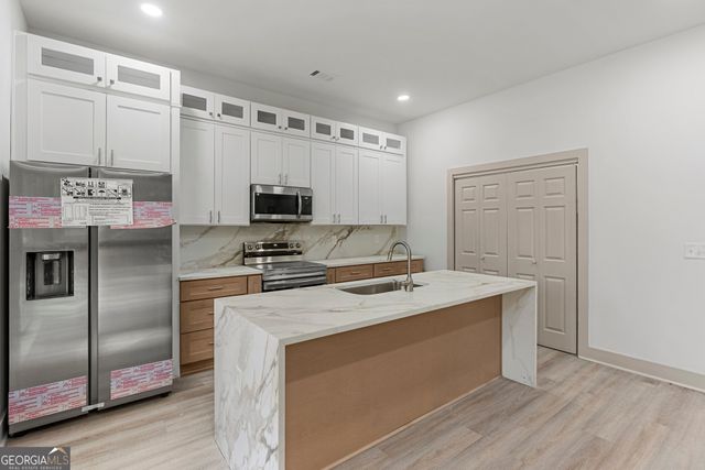 2376 Pryor Rd, Atlanta, GA 30315