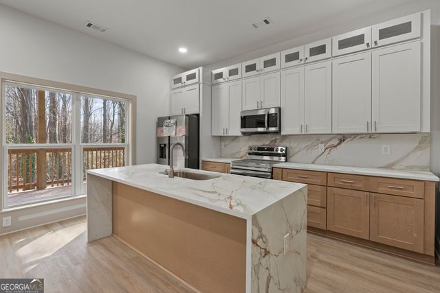 2376 Pryor Rd, Atlanta, GA 30315