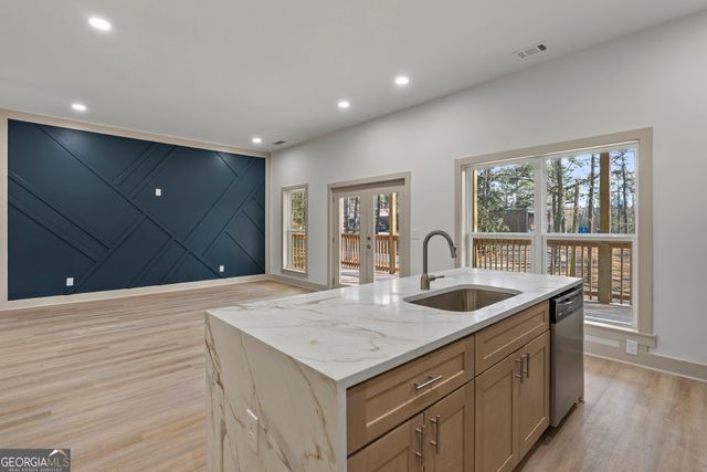 2376 Pryor Rd, Atlanta, GA 30315