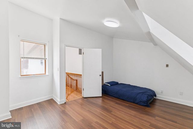 1006 S FRONT ST, Philadelphia, PA 19147