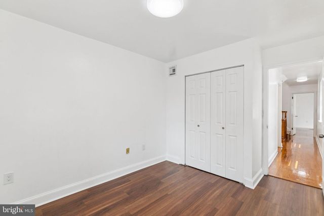 1006 S FRONT ST, Philadelphia, PA 19147