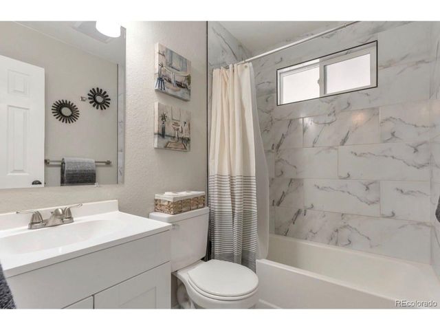 9271 Travis St, Thornton, CO 80229