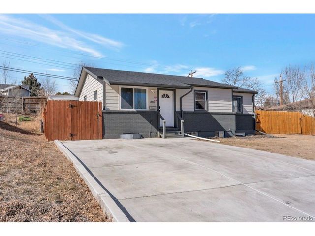 9271 Travis St, Thornton, CO 80229