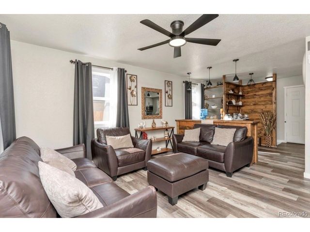 9271 Travis St, Thornton, CO 80229