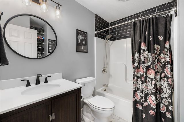 17 Plant Street, Cumberland, RI 02864