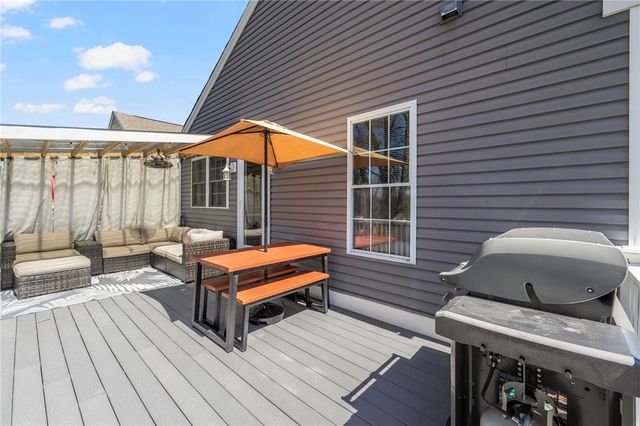 17 Plant Street, Cumberland, RI 02864