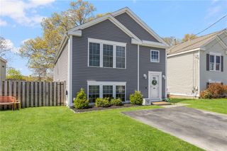 17 Plant Street, Cumberland, RI 02864