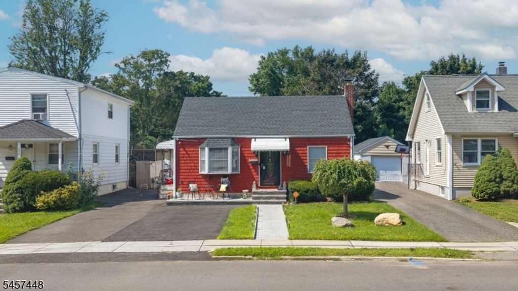 379 Chamberlain Ave, Paterson City, NJ 07502 — exterior