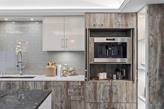 3301 BAYSHORE BOULEVARD 2207B, Tampa, FL 33629