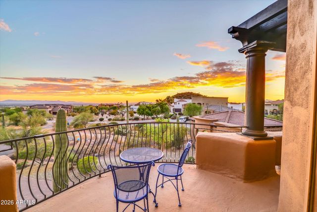 8746 E RUSSELL Street, Mesa, AZ 85207