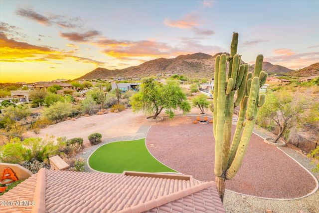 8746 E RUSSELL Street, Mesa, AZ 85207