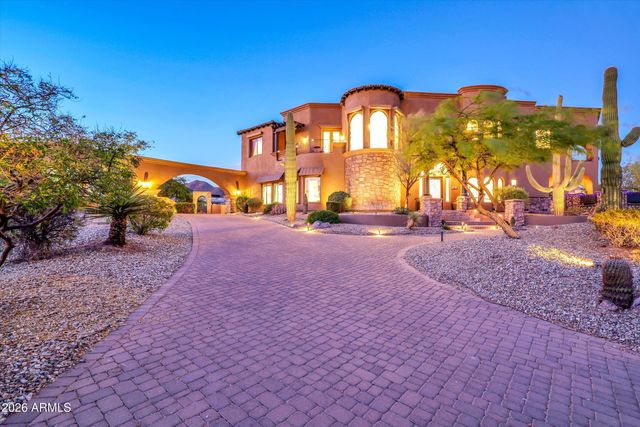 8746 E RUSSELL Street, Mesa, AZ 85207
