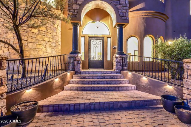 8746 E RUSSELL Street, Mesa, AZ 85207