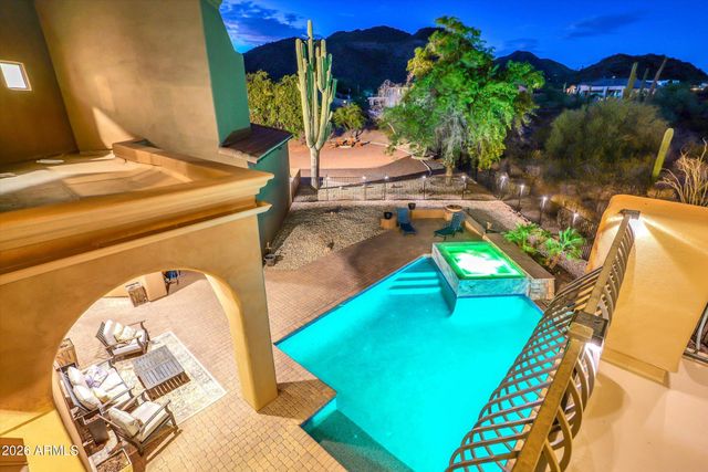8746 E RUSSELL Street, Mesa, AZ 85207