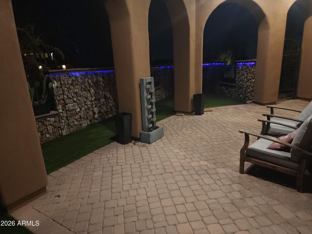 8746 E RUSSELL Street, Mesa, AZ 85207