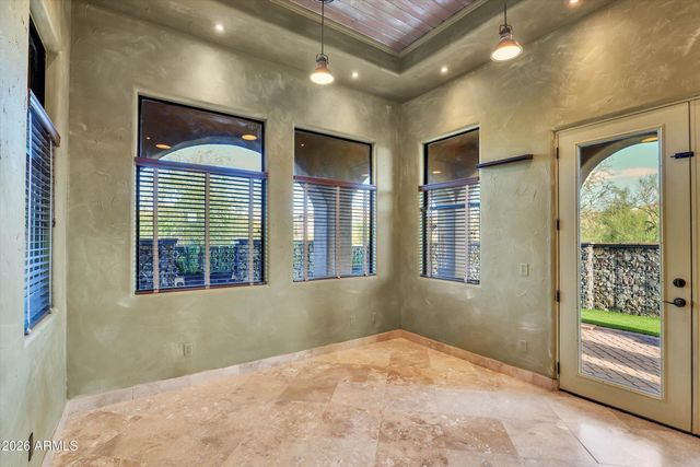 8746 E RUSSELL Street, Mesa, AZ 85207
