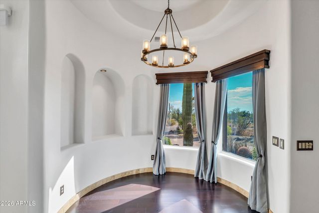 8746 E RUSSELL Street, Mesa, AZ 85207