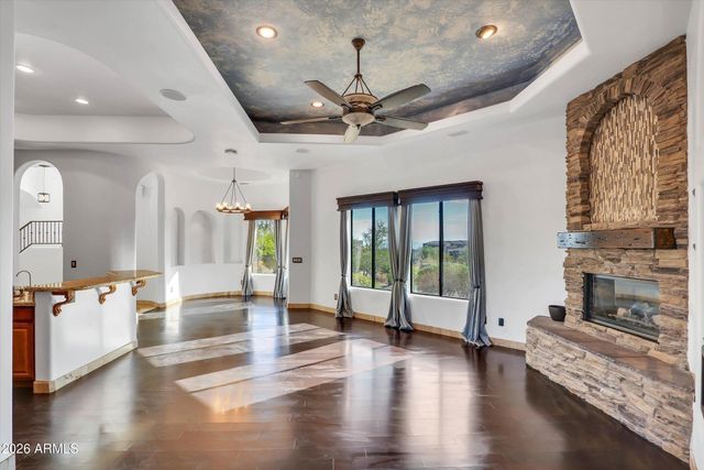 8746 E RUSSELL Street, Mesa, AZ 85207