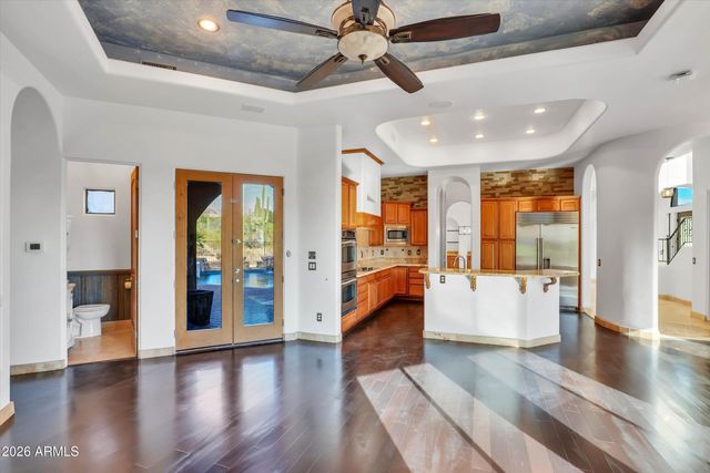 8746 E RUSSELL Street, Mesa, AZ 85207