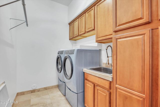8746 E RUSSELL Street, Mesa, AZ 85207