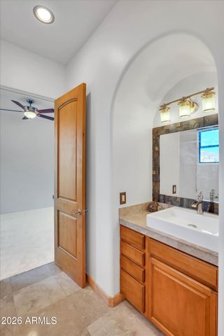8746 E RUSSELL Street, Mesa, AZ 85207