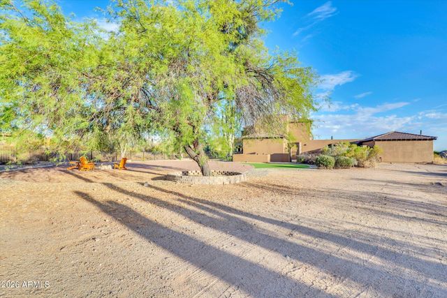 8746 E RUSSELL Street, Mesa, AZ 85207