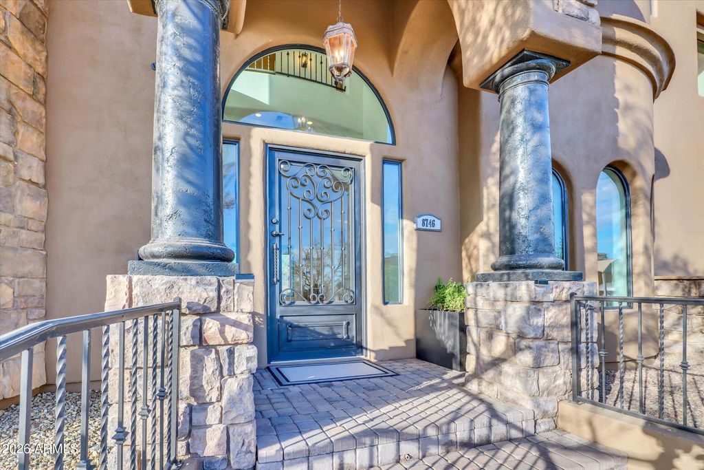 8746 E RUSSELL Street, Mesa, AZ 85207 — photo 3
