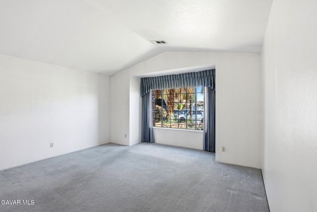 4722 Pacifica Avenue, Palmdale, CA 93552