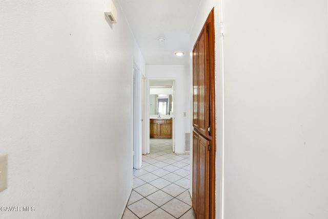 4722 Pacifica Avenue, Palmdale, CA 93552