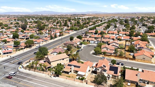 4722 Pacifica Avenue, Palmdale, CA 93552