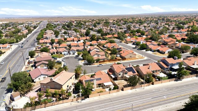 4722 Pacifica Avenue, Palmdale, CA 93552