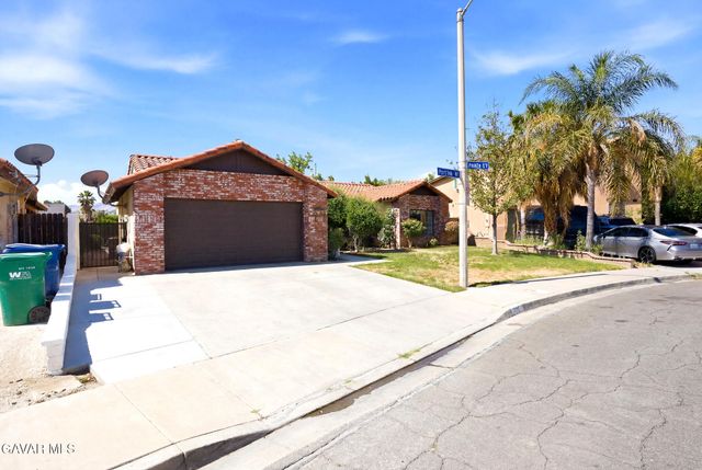 4722 Pacifica Avenue, Palmdale, CA 93552