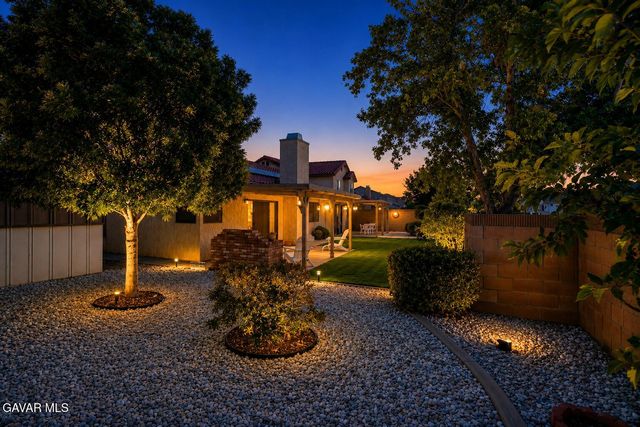 4722 Pacifica Avenue, Palmdale, CA 93552