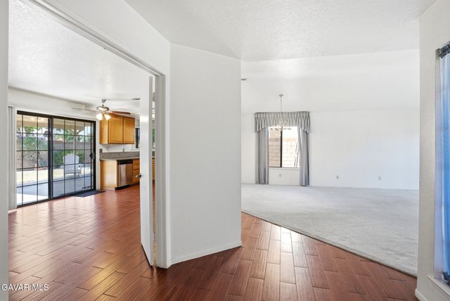 4722 Pacifica Avenue, Palmdale, CA 93552