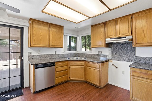 4722 Pacifica Avenue, Palmdale, CA 93552