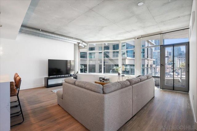 1080 Park Blvd 201, San Diego, CA 92101